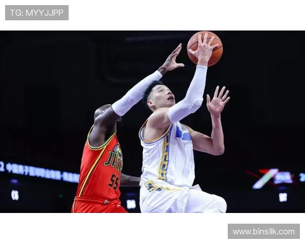 足球金靴与CBA总冠军双重荣耀之路 揭秘竞技体育巅峰时刻的背后挑战