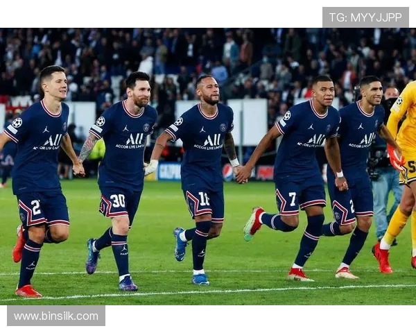 法甲联赛中外援适应能力的深度分析及对球队整体影响的探讨 法甲联赛中外援适应能力的深度分析及对球队整体影响的探讨