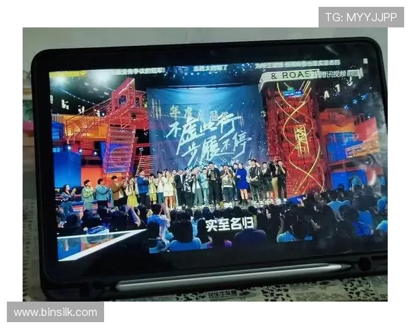 KTV世界杯爆笑解说大赛唱跳破音全场封神夜今晚开麦不看球只拼嗓门 KTV世界杯爆笑解说大赛唱跳破音全场封神夜今晚开麦不看球只拼嗓门